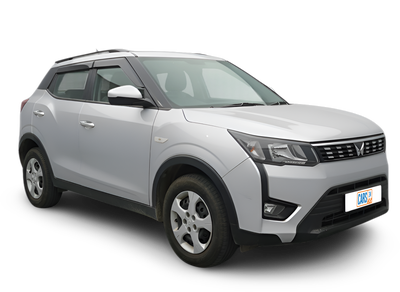 Mahindra XUV300-img